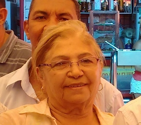 mae de roberto sozinha