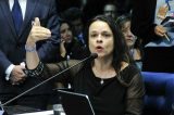 Janaína Paschoal nega que tenha recebido para apresentar pedido de impeachment