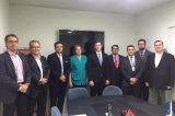 Miguel Coelho negocia ampliação de voos para Petrolina