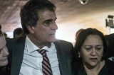 Cardozo chora e fala em injustiça contra Dilma Cardozo chora e fala em injustiça contra Dilma