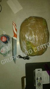 faca e maconha na prisao