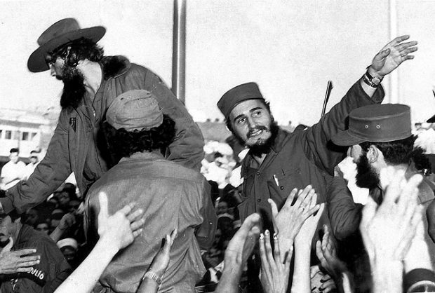 Fidel Castro waves to the people in Havana