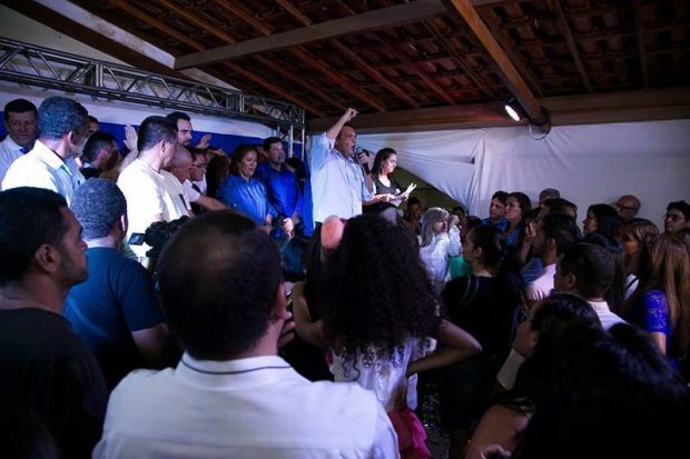 marcio discursando