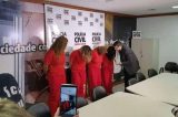 Grávida é enforcada até a morte após ter bebê retirado da barriga