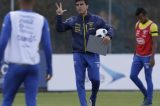 ‘Não podemos pensar só no Neymar’, diz Gustavo Quinteros, técnico do Equador