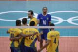 Brasil se vinga da Rússia e encara Itália pelo ouro no vôlei masculino