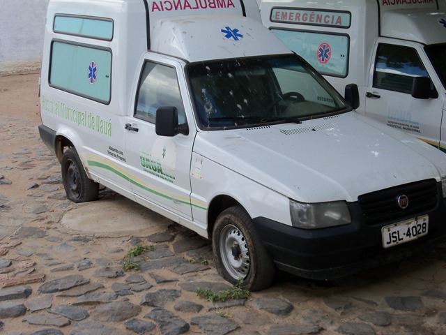 pneus-novos-de-ambulancias-foram-trocados-por-velhos