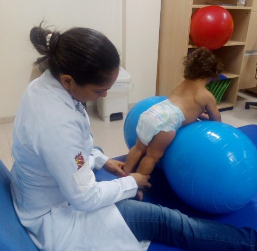 reabilitacao-de-criancas-com-microcefalia