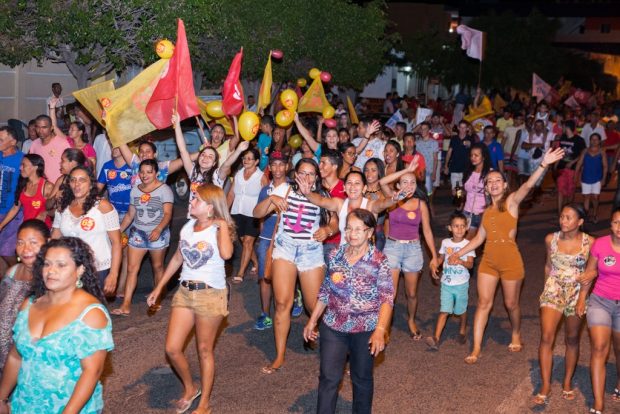 Tomando conta da avenida ao chegar