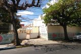 Terreno da família Flávio Silva de Juazeiro está abandonado no centro de Petrolina servindo de antro para marginais