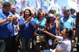 Povo de Juazeiro abraça Charles Leão e Suzana durante comemoração de 07 de Setembro