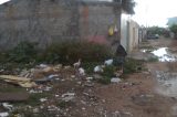 Moradores revoltados com gambiarra da Prefeitura no Parque Centenário