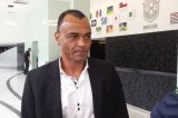 Capitão do penta, Cafu vai ao velório de Carlos Alberto Torres, capitão do Tri: ‘Referência’