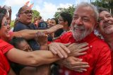 Lula lança pré-candidatura à Presidência