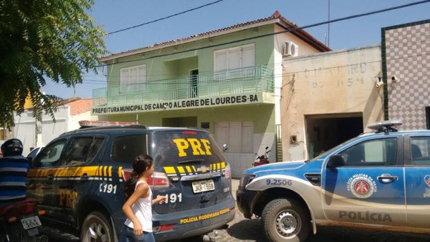 policia-em-campo2