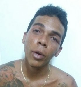 vagabundo-batendo-de-velha