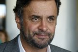 Aécio se diz inocente, prega anistia ao caixa 2 e sugere prisão de Lula Aécio se diz inocente, prega anistia ao caixa 2 e sugere prisão de Lula