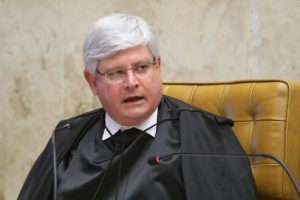 Brasília - O procurador-geral da República, Rodrigo Janot, fala na cerimônia de posse da nova presidente do Supremo Tribunal Federal (STF), ministra Cármen Lúcia (Wilson Dias/Agência Brasil)