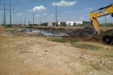 Prefeitura realiza limpeza do canal do bairro Cacheado