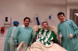 Sobrevivente do voo da Chape, Rafael Henzel vai para quarto do hospital na Colômbia