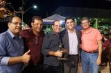 Deputado Roberto Carlos recebe prêmio na Fenagro