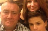 Com síndrome rara, menino de 12 anos passa o primeiro Natal acordado com a família