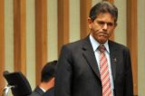 O quarto senador: suplente de Cristovam é lotado na liderança do PT e se comporta como parlamentar