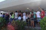 Estudantes de Mata de São João protestam contra suspensão de transporte universitário