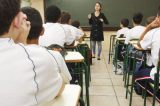 Escola deveria incorporar ‘conversa de boteco’, diz educadora