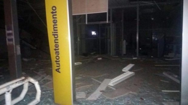 banco arrombado