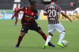 Jornal argentino cutuca o Flamengo e chama a defesa de fraca