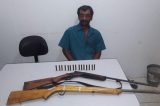 Homem é preso acusado de agressão e de possuir armas de fogo ilegalmente