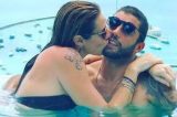 Luana Piovani namora Pedro Scooby em piscina de borda infinita na Bahia