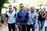 Após depor, ex-BBB ouve palavras de ‘apoio’: ‘Me bate, Marcos’
