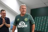 Com ajuda de Zico, Liga Japonesa promete ajudar a Chapecoense