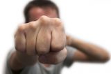 Acusado de estuprar menina de 12 anos confessa ter assassinado homem Acusado de estuprar menina de 12 anos confessa ter assassinado homem