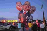 Grupo impedido de inflar boneco de Gilmar, Dirceu e Lula