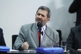 Gonzaga Patriota explica permanência na Câmara e critica depredações