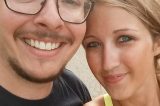 Professora faz sexo com aluno após o marido dela embebedá-lo
