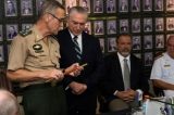 É vergonhoso ver os chefes das Foras Armadas se reunirem com Temer após as gravações