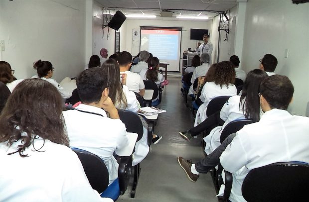 reuniao de medicos
