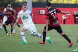 Vitória perde para a Chapecoense e se afunda na zona de rebaixamento Vitória perde para a Chapecoense e se afunda na zona de rebaixamento