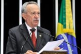 Gozação: Senador vê gestão da saúde extraordinária no Brasil
