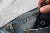 Ladrão de celular é detido por populares