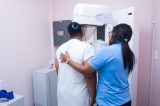 Por qualidade nos serviços de mamografia, Apami é parabenizada pela Américas Amigas 