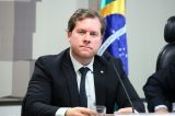 Ministro do Turismo privilegia família e aliados em repasses