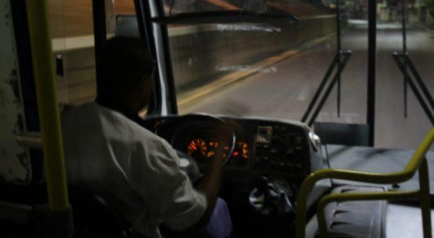 onibus andando