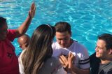 Safadão se batiza em igreja evangélica e posta mensagem no Instagram