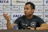 Botafogo e Grêmio apostam no mistério em duelo pelas quartas da Libertadores