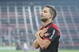 Distantes na tabela, Flamengo e São Paulo se enfrentam neste domingo com objetivos distintos